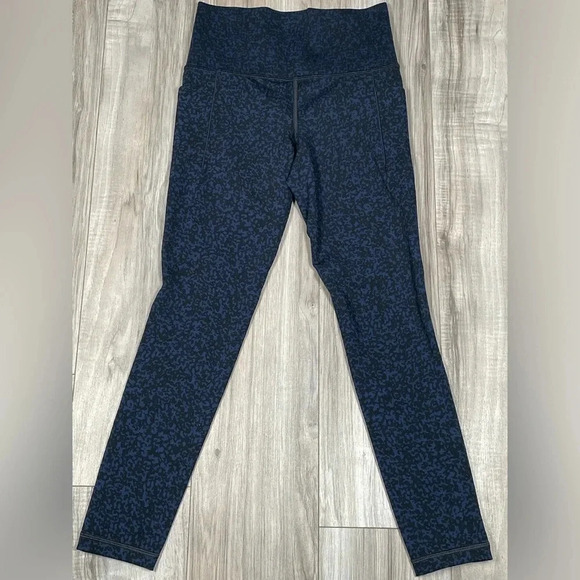 Athleta Salutation Stash Pocket II Gravel …‎ - Picture 8 of 10
